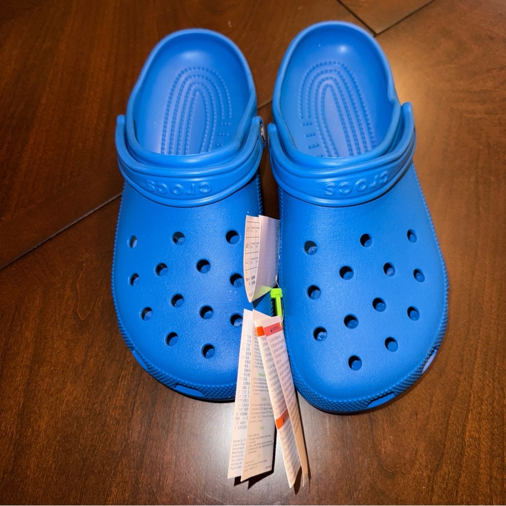 CROCS Vibrant Blue Clogs size 10
